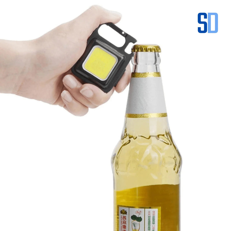 Mini Lanterna LED 4 Funções – Portátil com Chaveiro